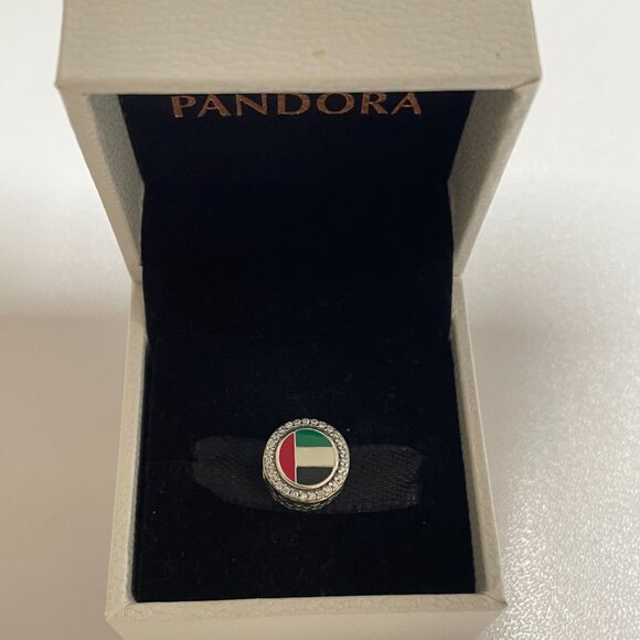 Pandora The United Arab Emirates Flag Exclusive Charm Bead - Picture 3 of 5